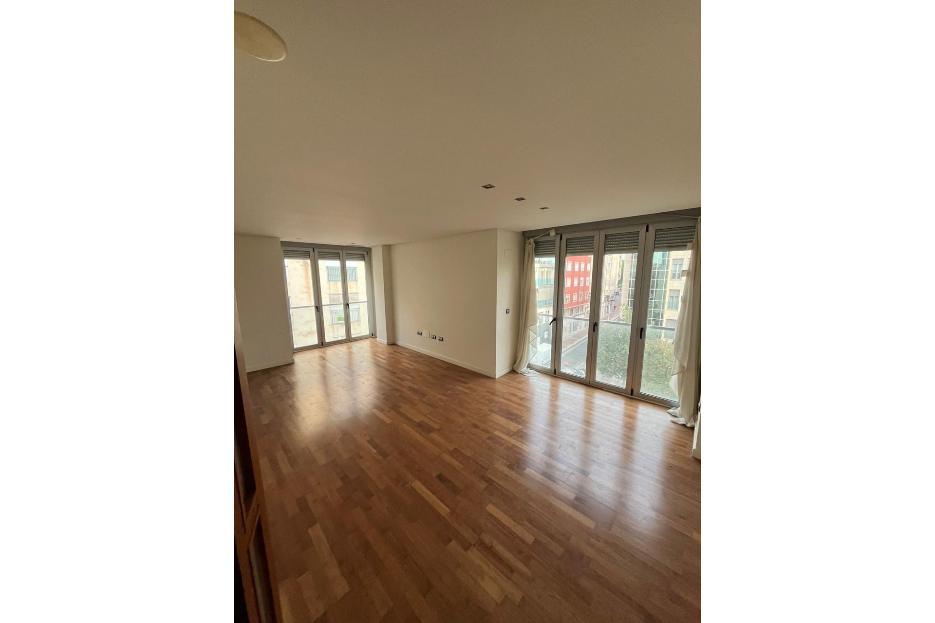 Obra nueva - Apartamento / piso - Elche