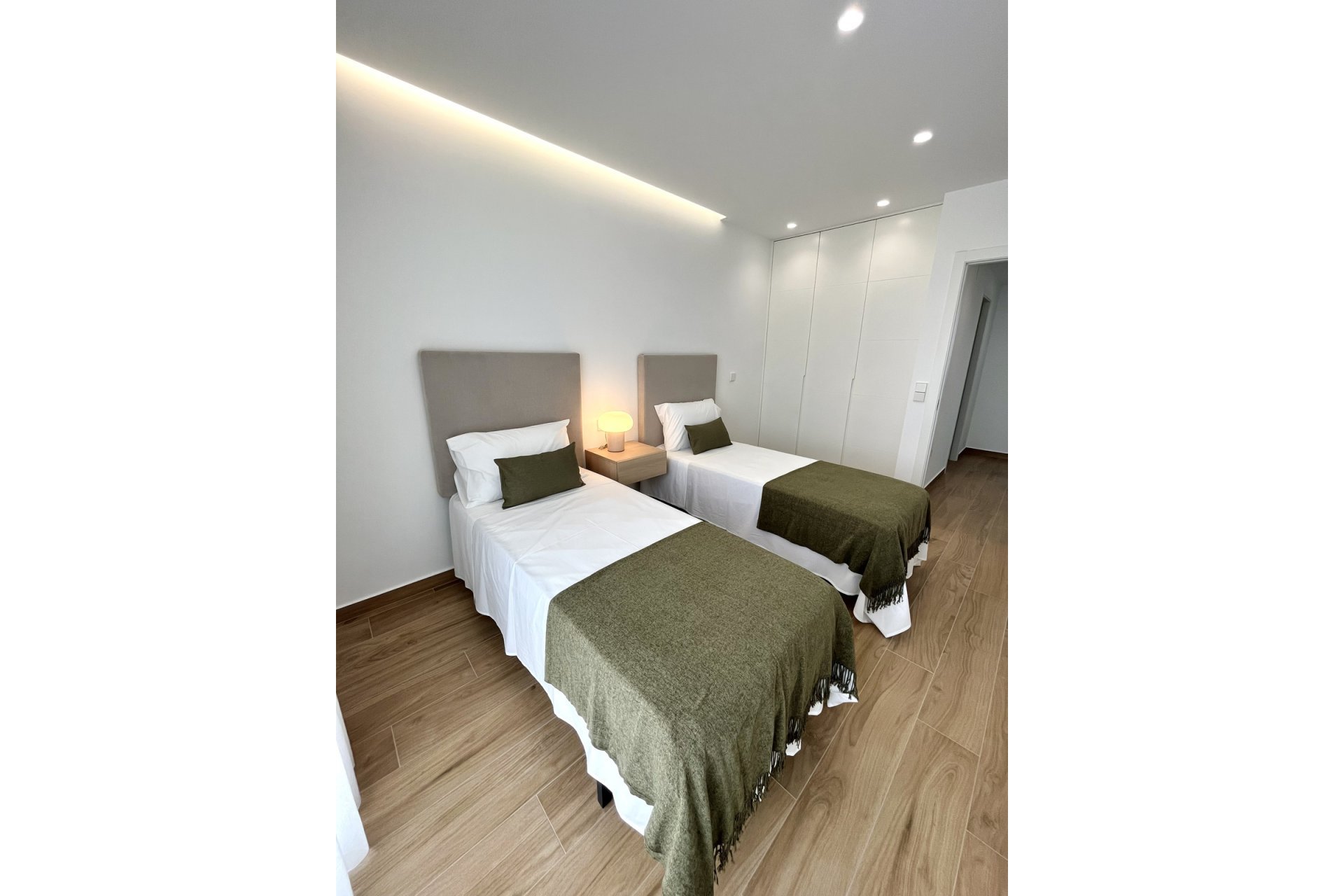 Obra nueva - Casa - La Finca Golf