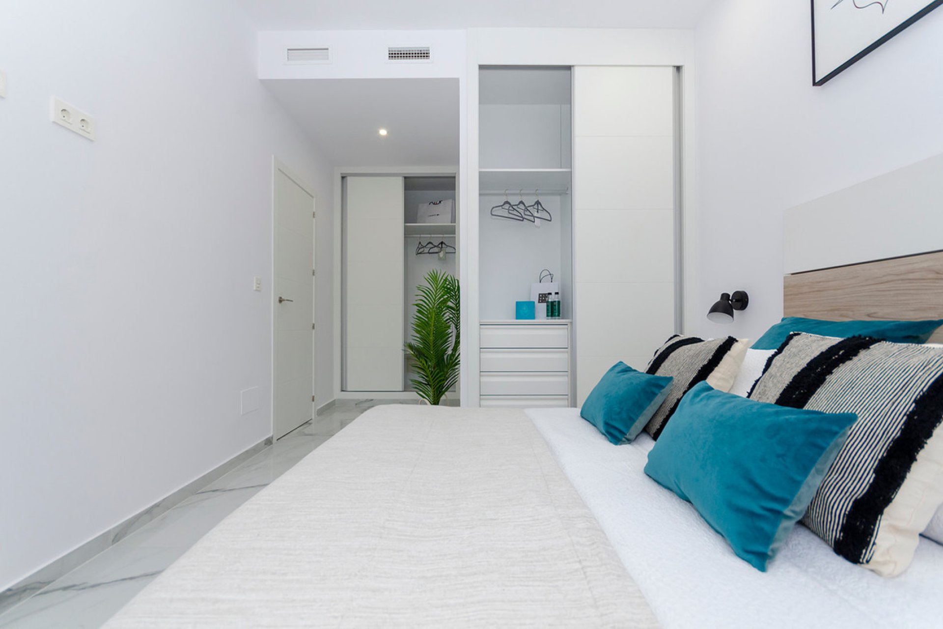 Obra nueva - Casa - Torrevieja