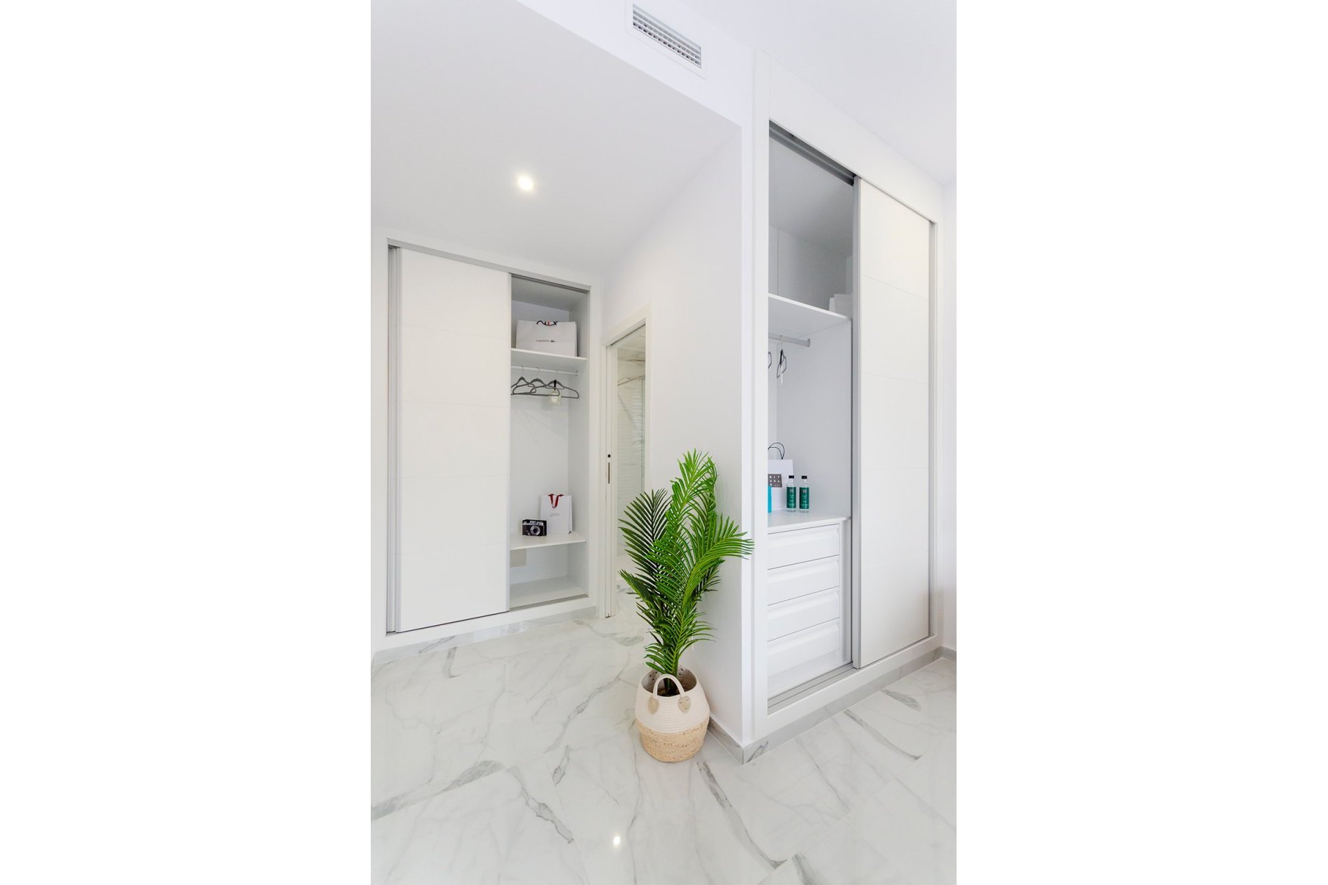 Obra nueva - Casa - Torrevieja
