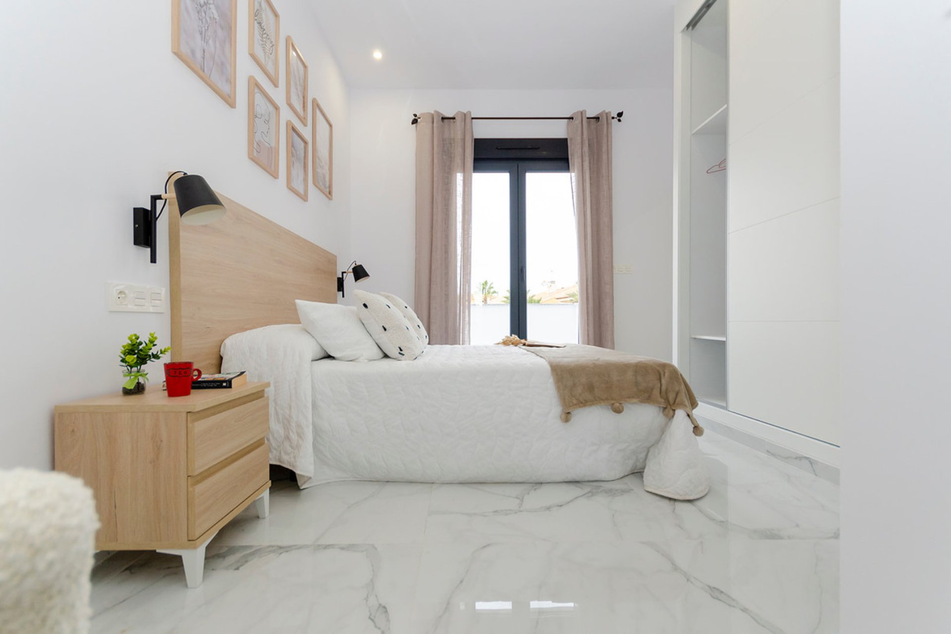 Obra nueva - Casa - Torrevieja