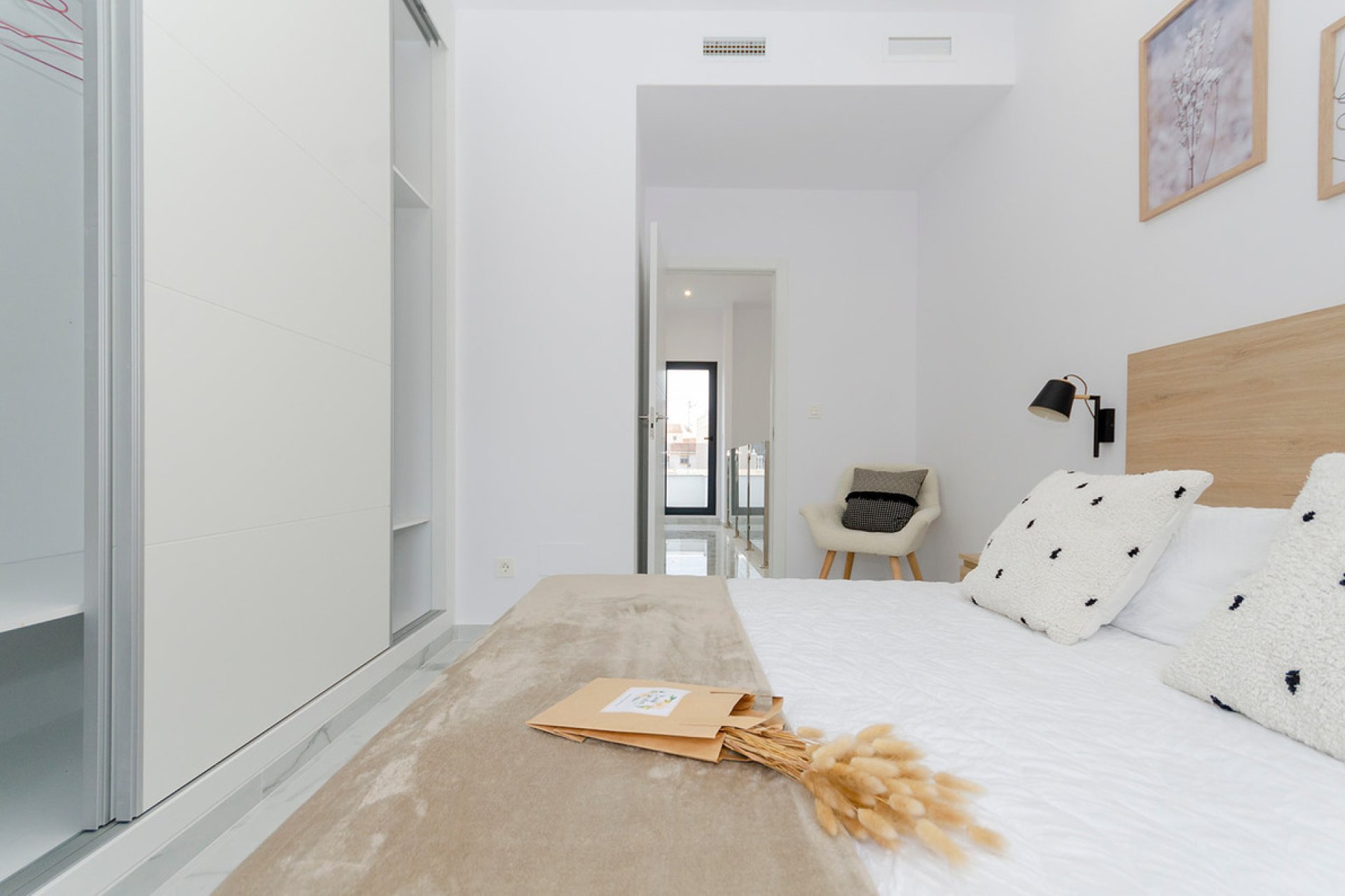 Obra nueva - Casa - Torrevieja