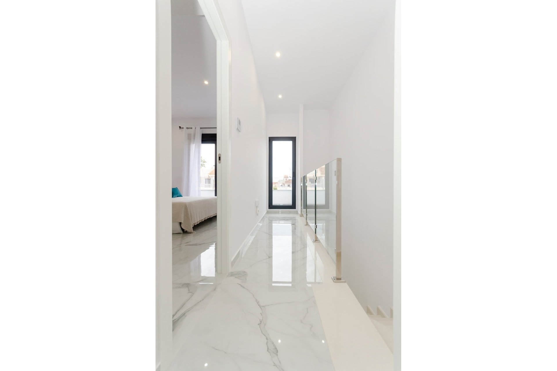 Obra nueva - Casa - Torrevieja