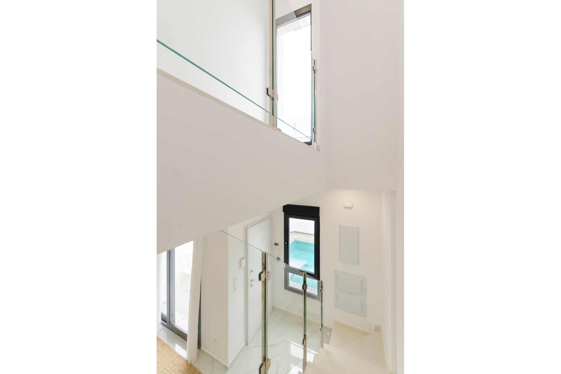 Obra nueva - Casa - Torrevieja