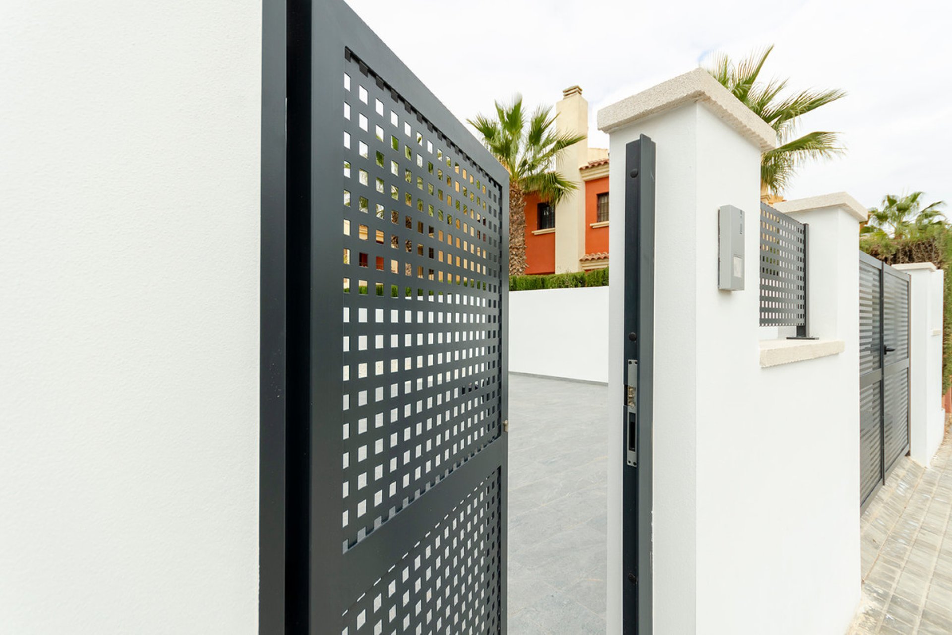 Obra nueva - Casa - Torrevieja