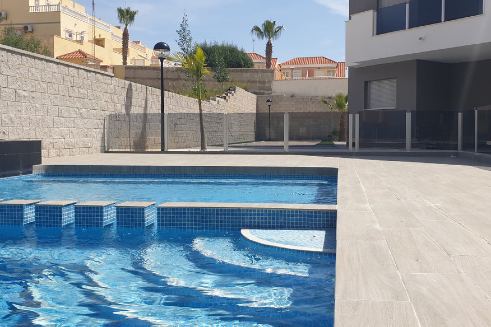 Resale - Apartment / flat - Villamartin