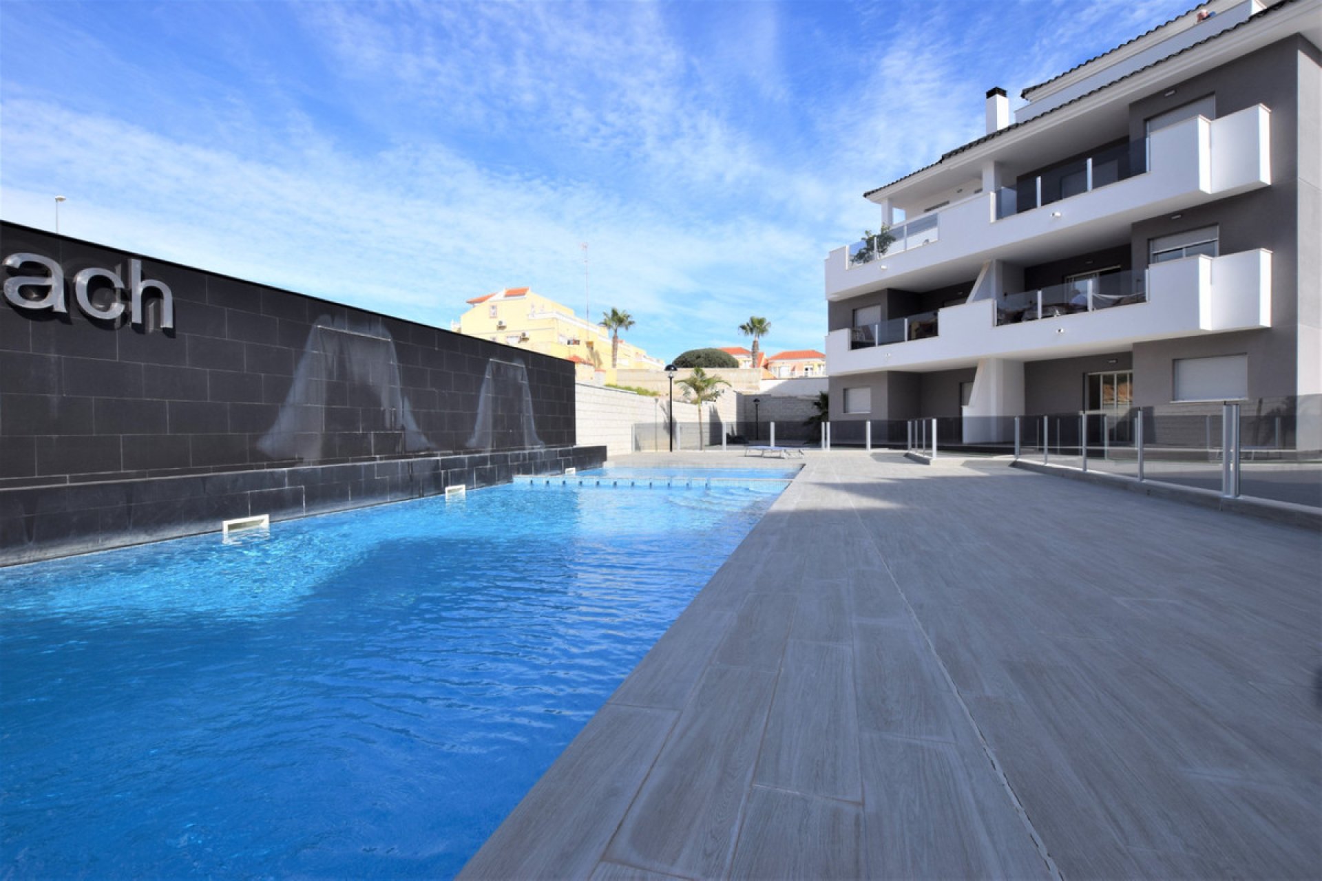 Resale - Apartment / flat - Villamartin