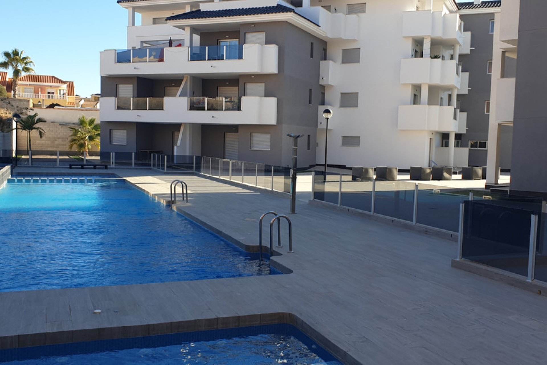 Resale - Apartment / flat - Villamartin
