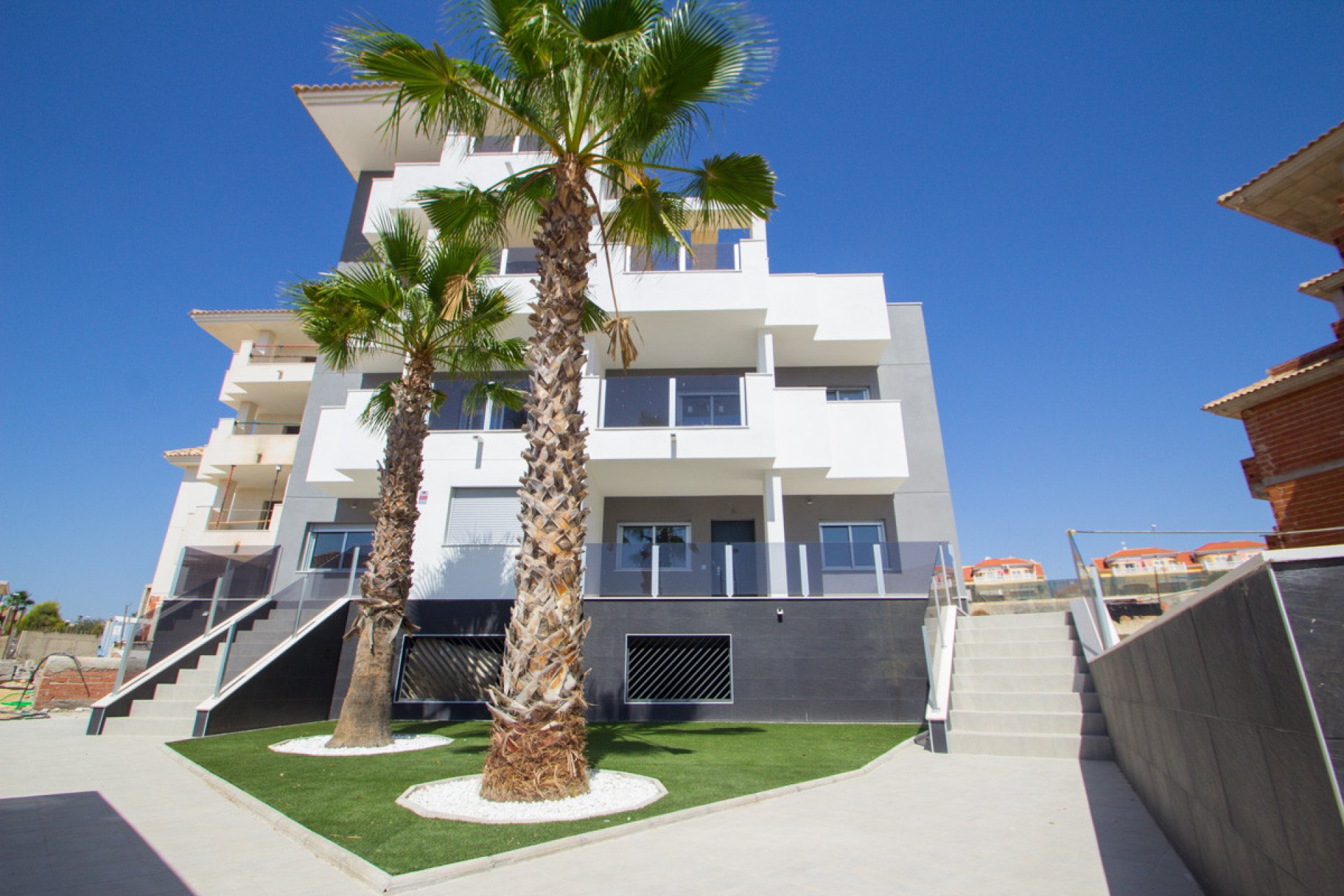 Resale - Apartment / flat - Villamartin