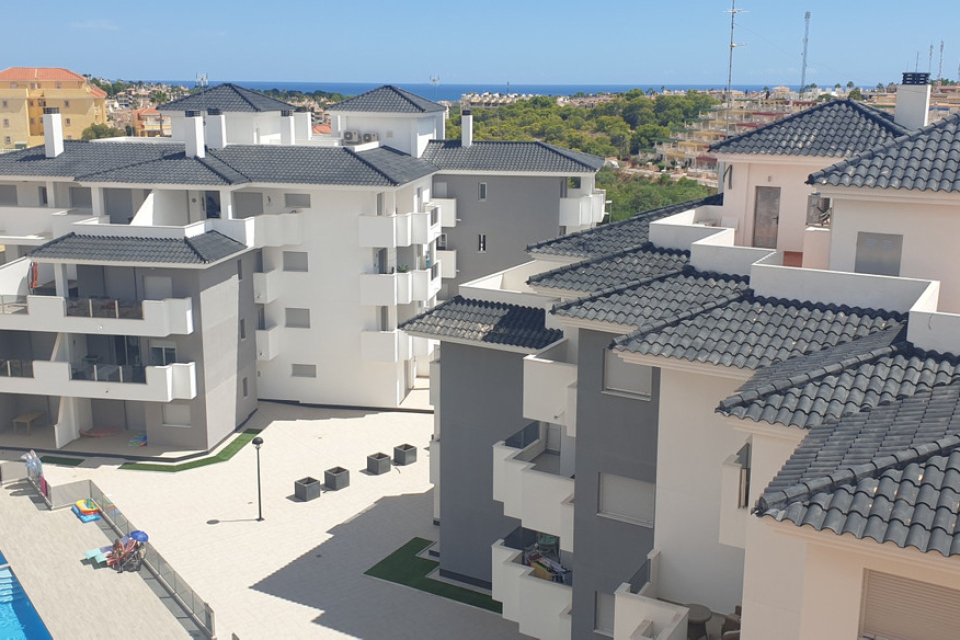 Resale - Apartment / flat - Villamartin