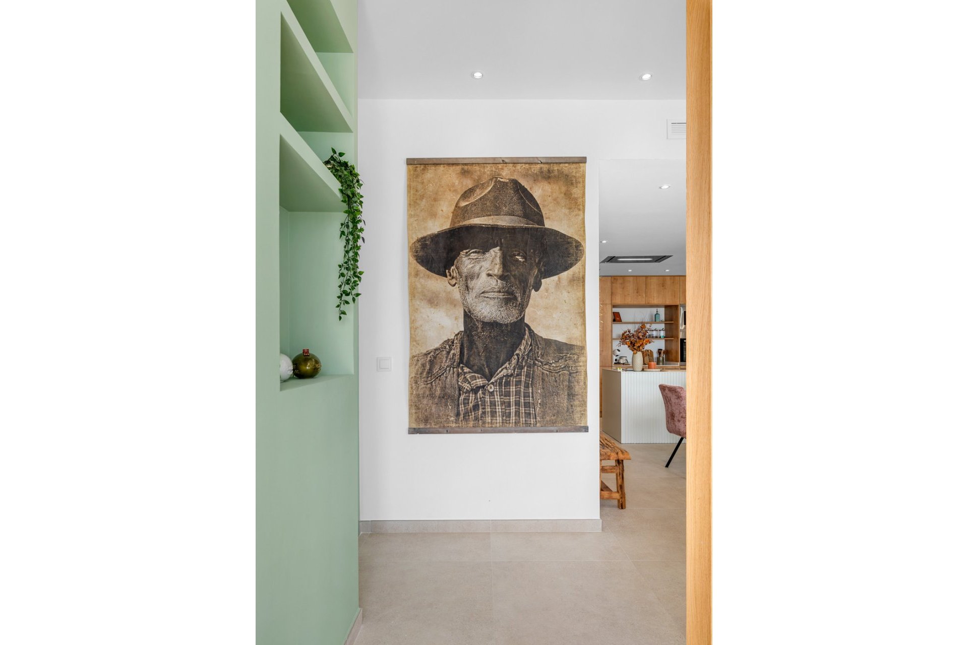 Resale - House - Dolores