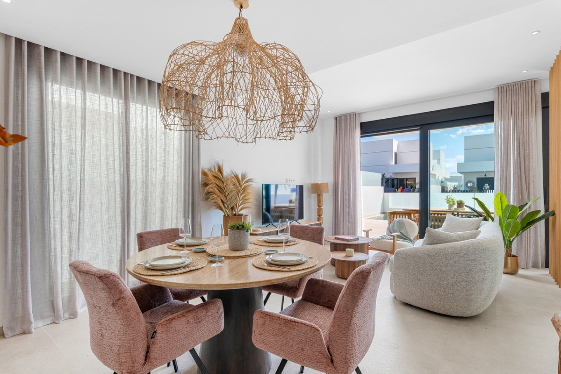 Resale - House - Dolores