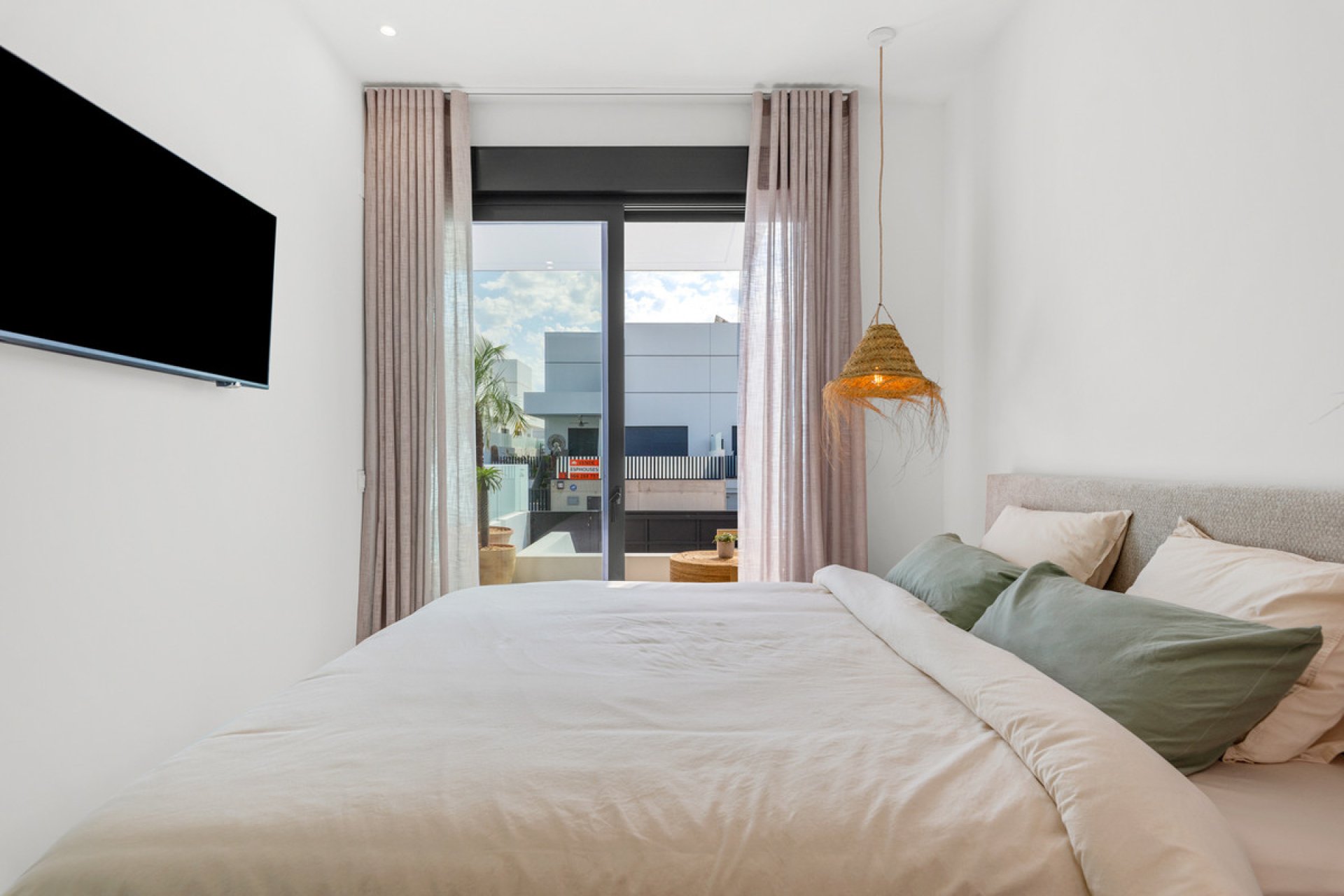 Resale - House - Dolores