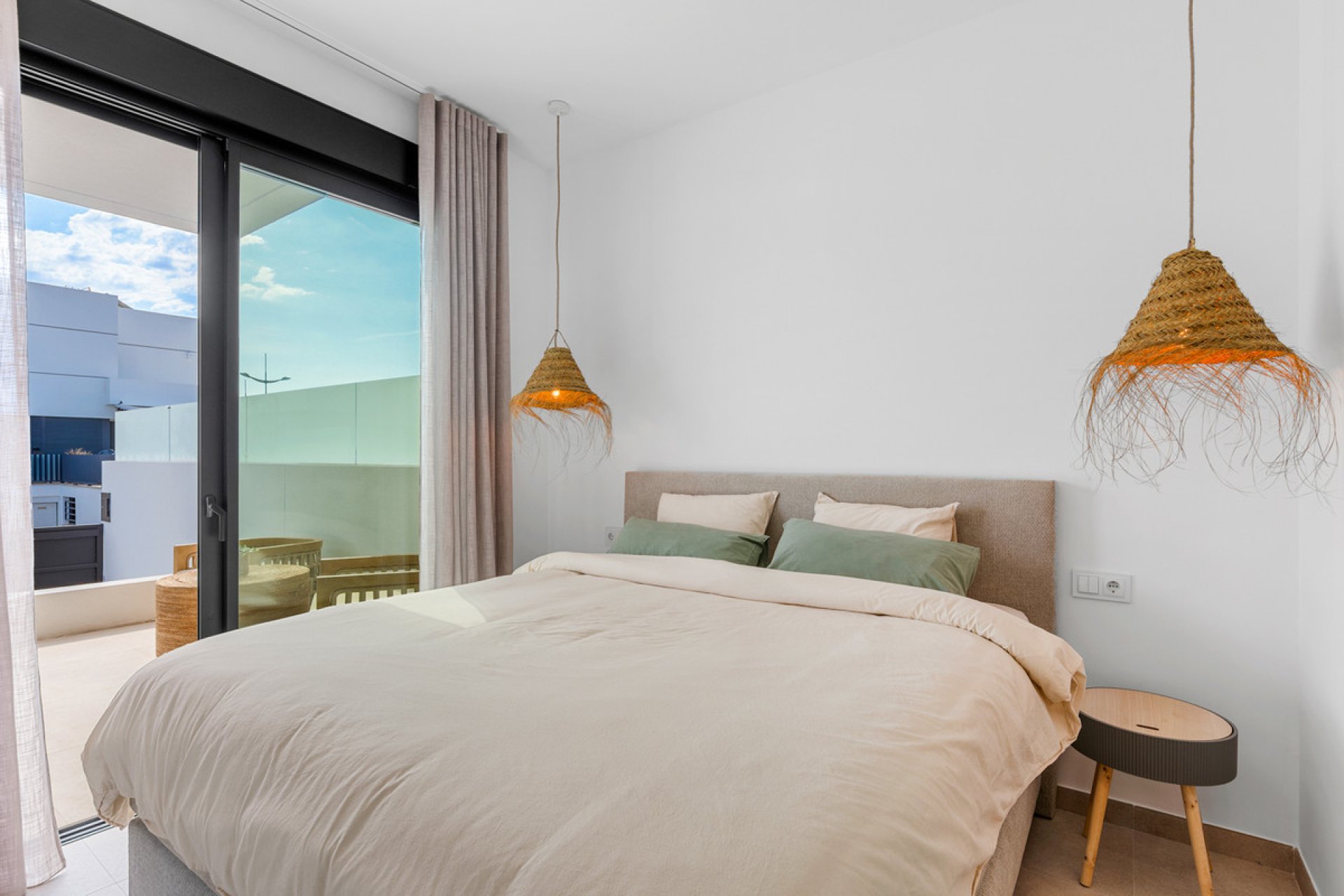 Resale - House - Dolores