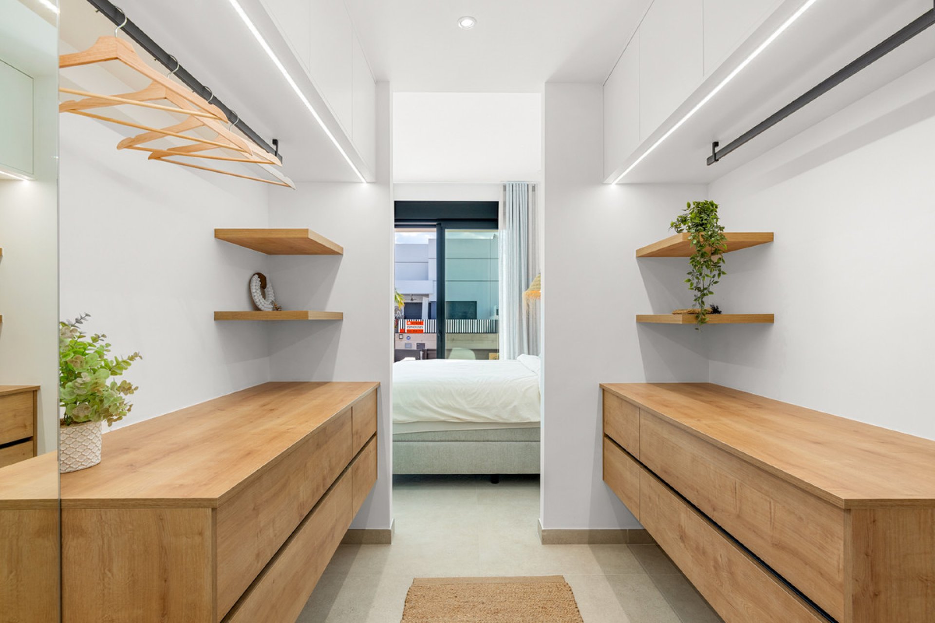 Resale - House - Dolores