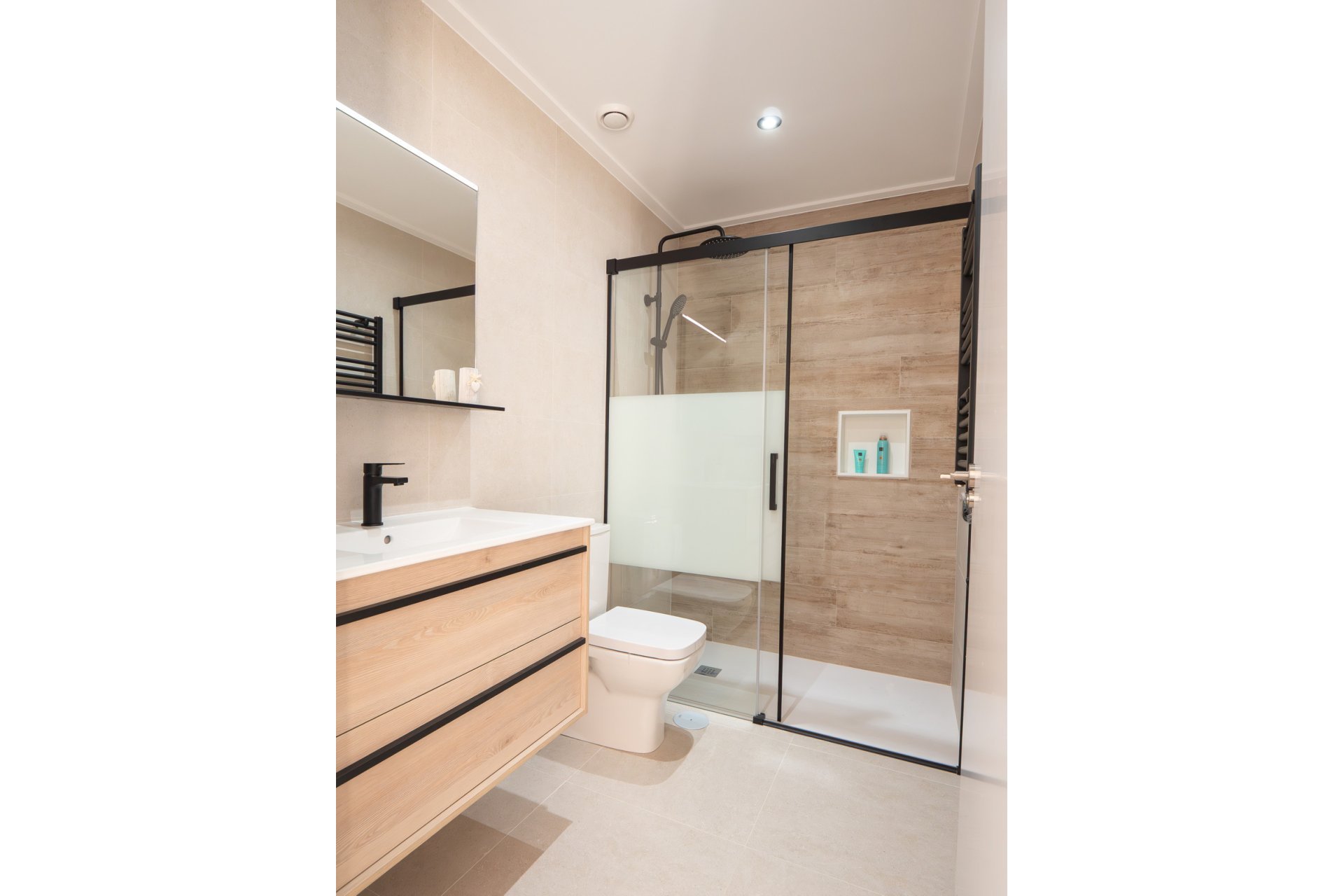 Resale - House - La Marina