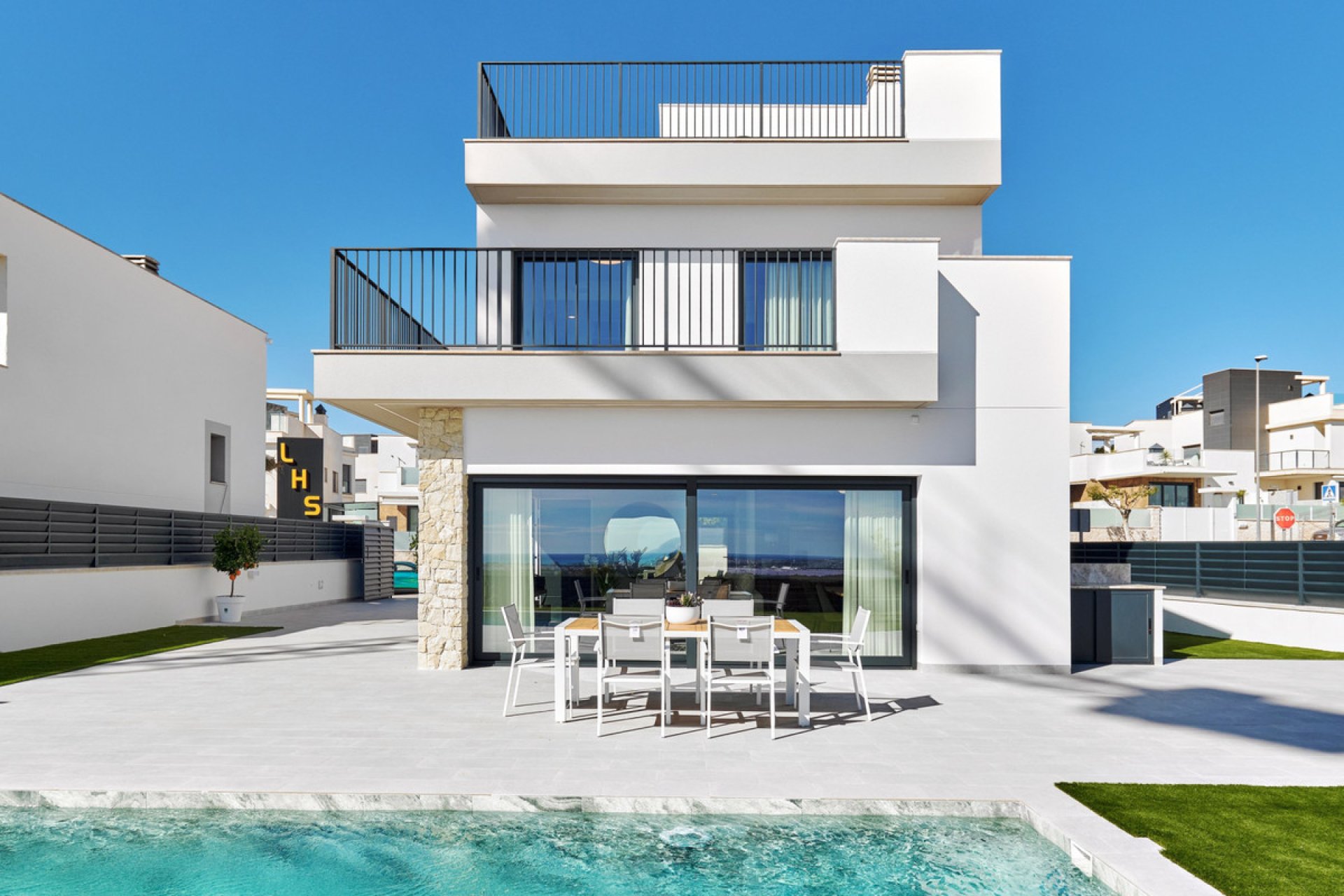 Resale - House - San Miguel de Salinas