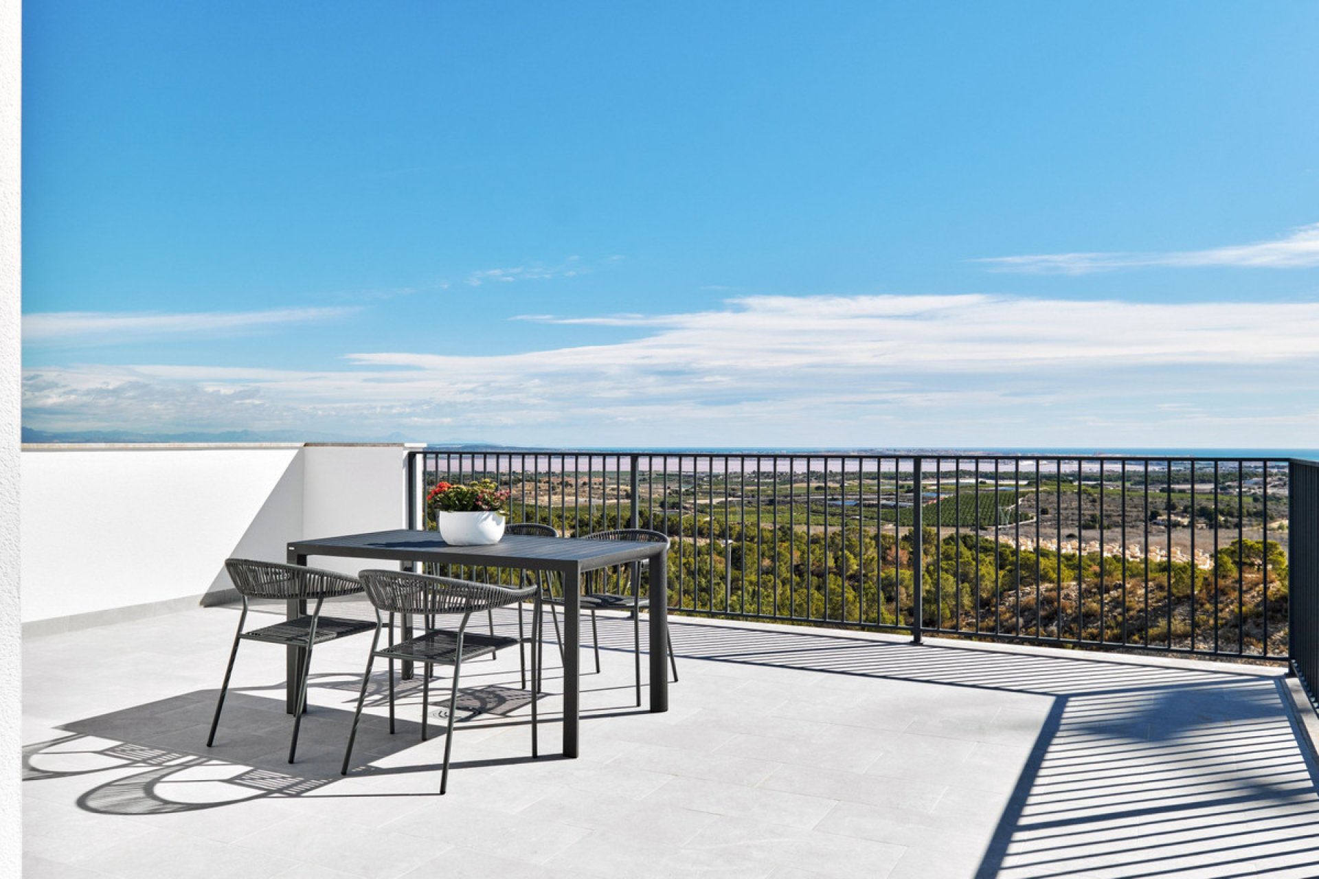 Resale - House - San Miguel de Salinas