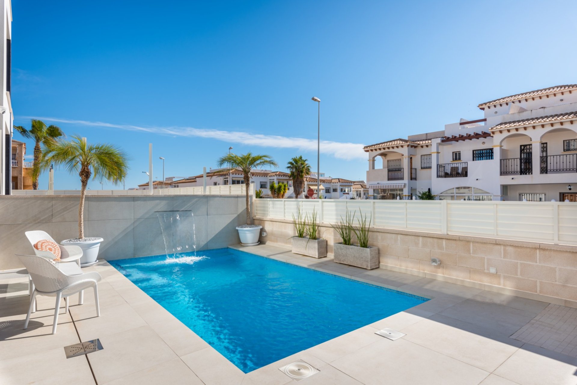 Resale - Villa - Orihuela Costa - Punta Prima