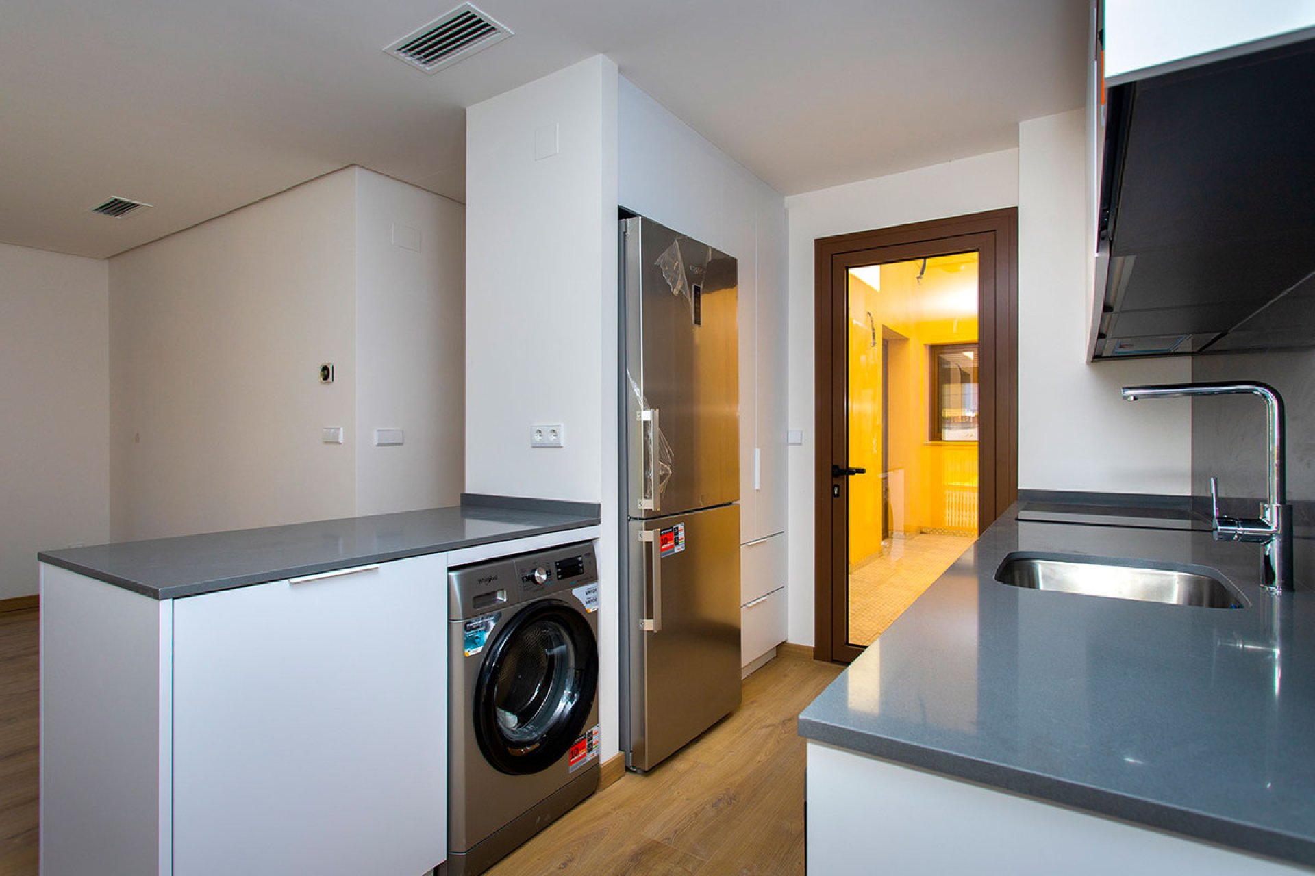 Reventa - Apartamento / piso - Hondón de las Nieves