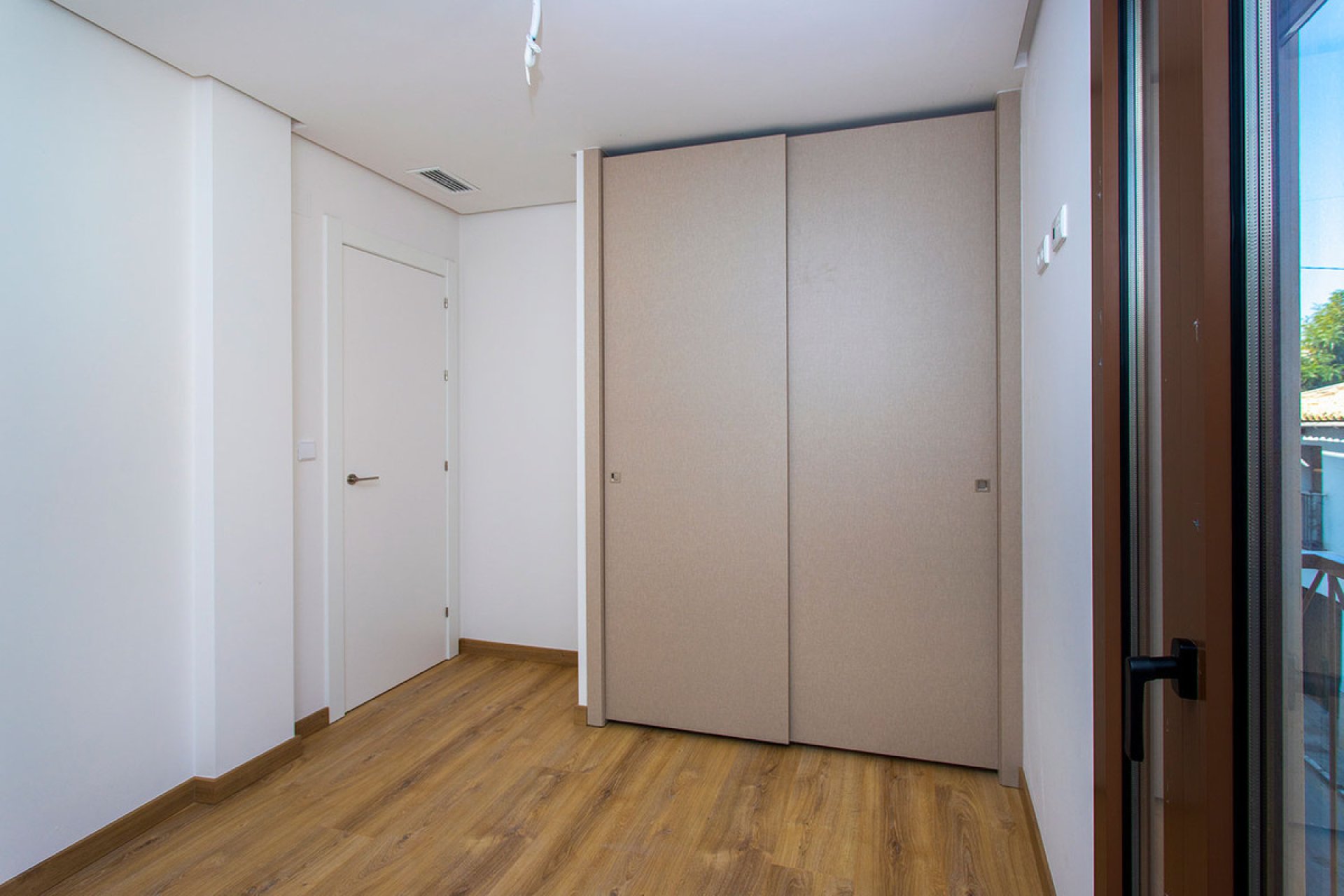 Reventa - Apartamento / piso - Hondón de las Nieves