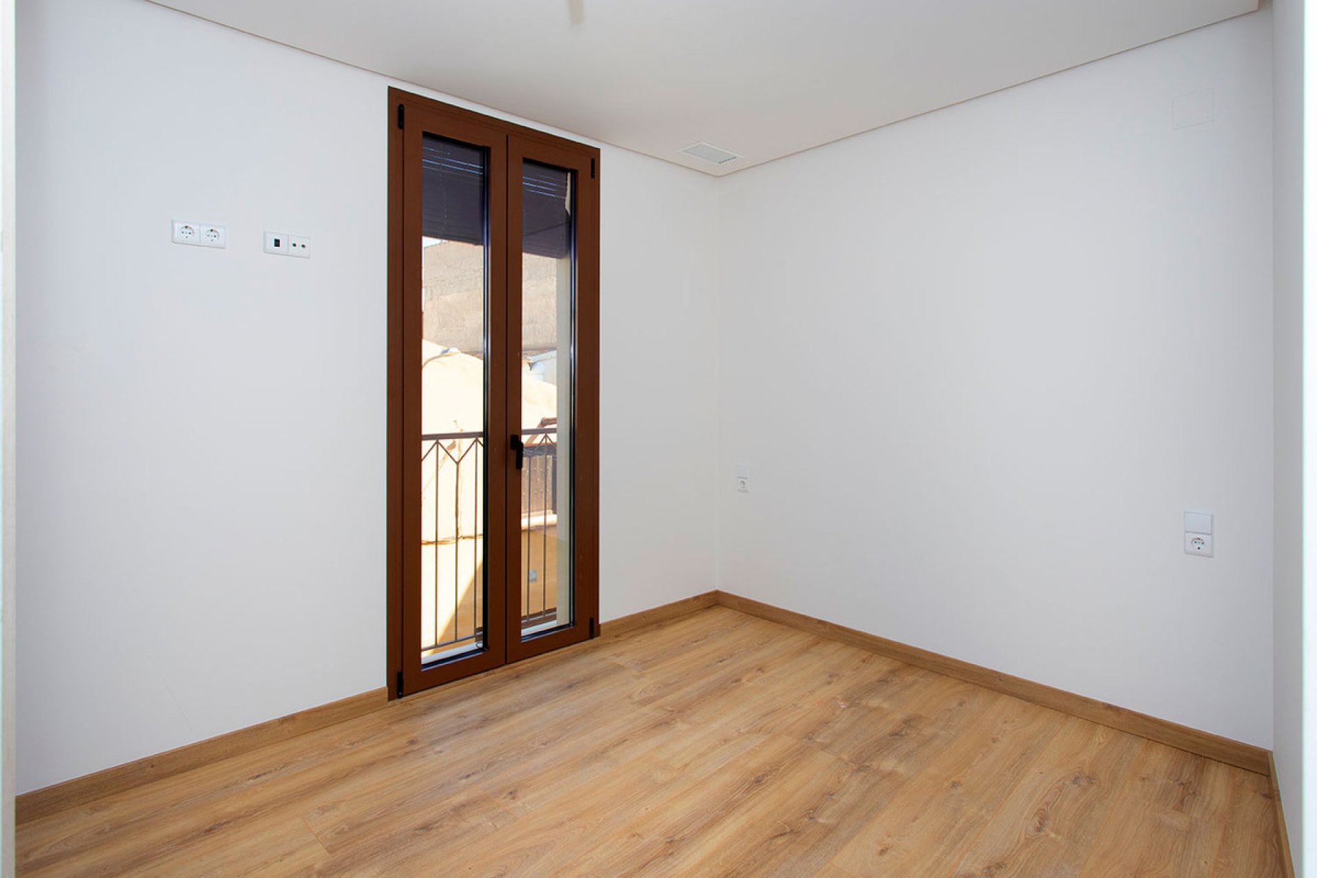Reventa - Apartamento / piso - Hondón de las Nieves
