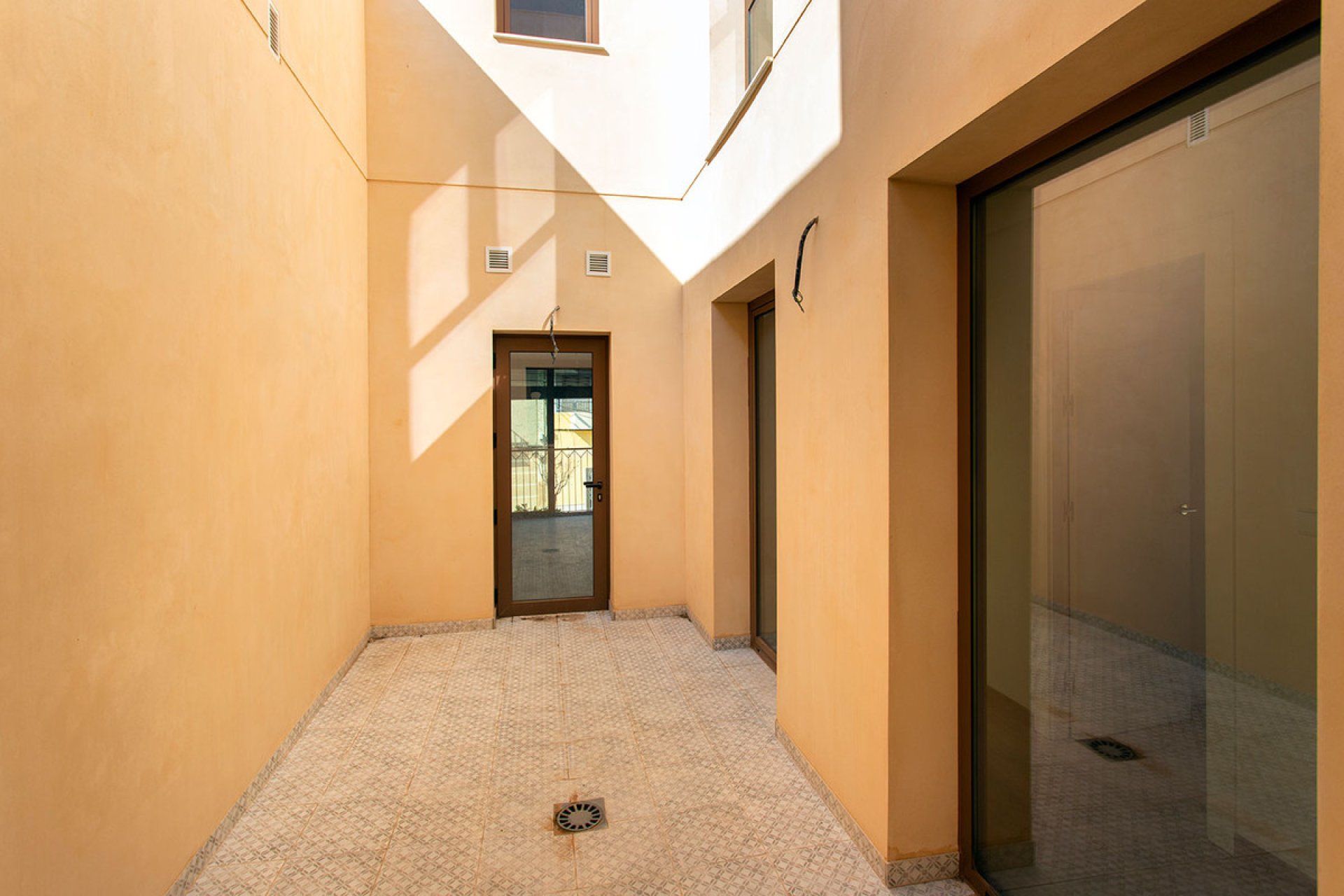Reventa - Apartamento / piso - Hondón de las Nieves