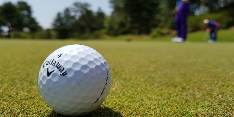 Las Hogueras de Alicante dan la bienvenida a noviembre con una mascletà en el Golf