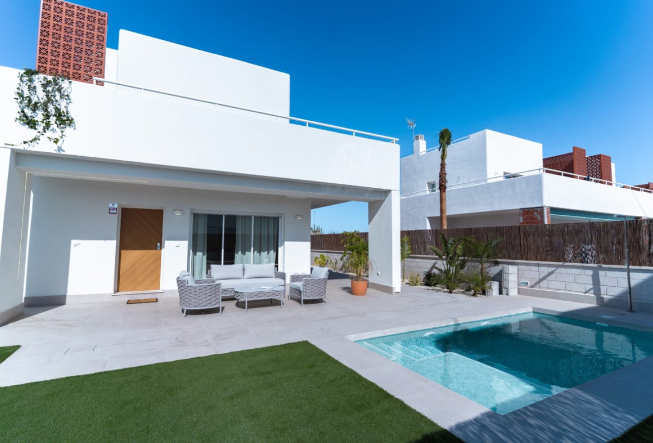 Obra nueva - Casa - Pilar de la Horadada