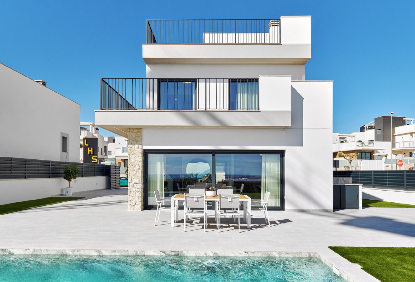 Resale - House - San Miguel de Salinas