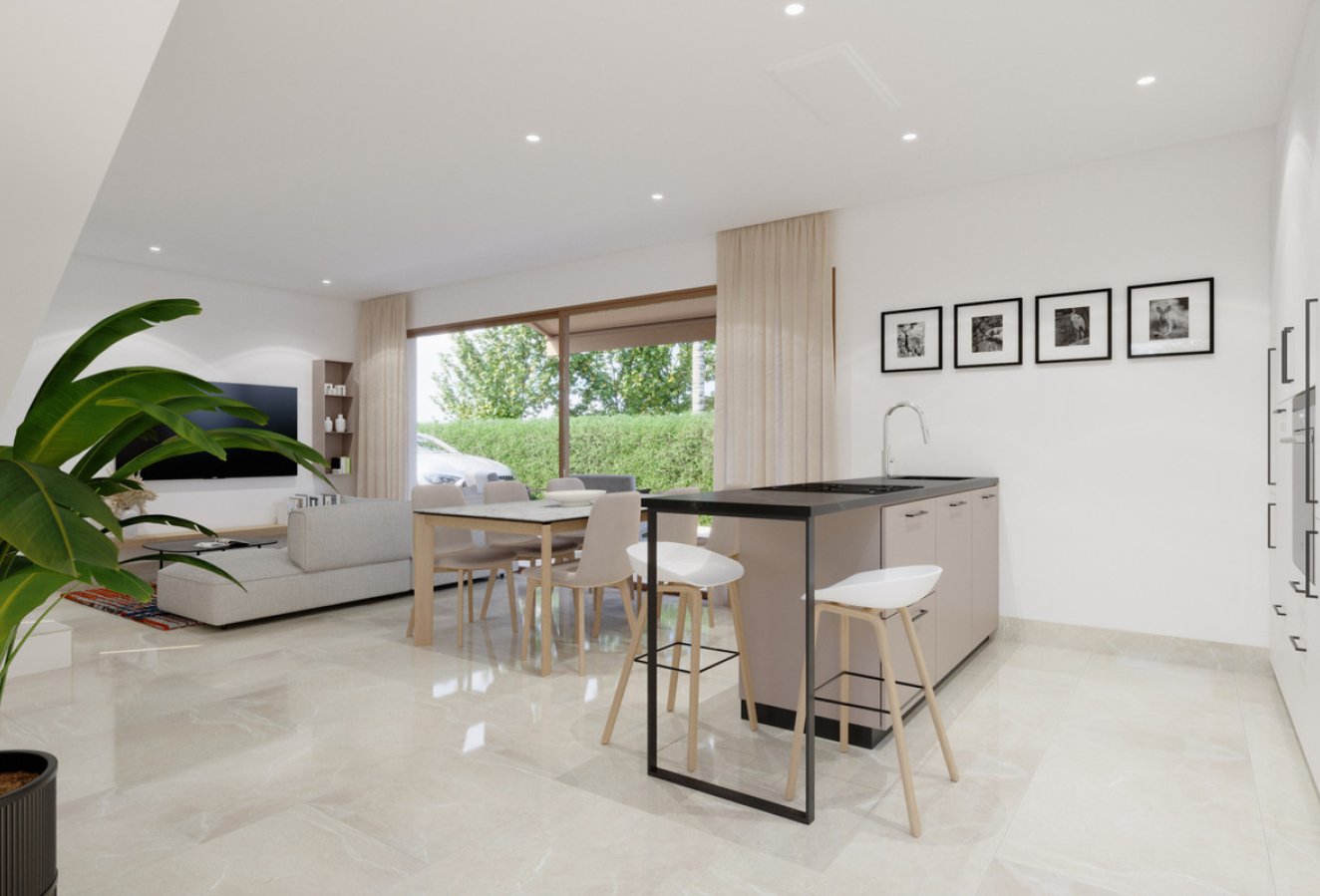 Resale - House - La Marina