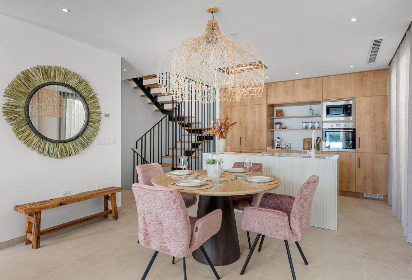 Resale - House - Dolores