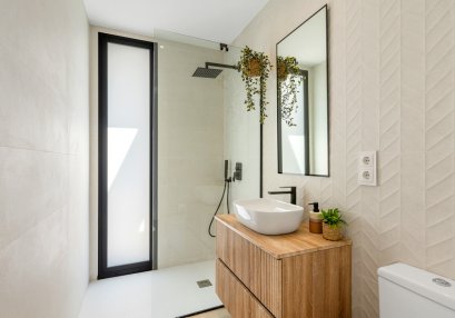 Resale - House - Dolores