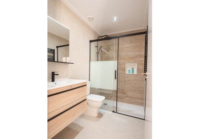 Resale - House - La Marina