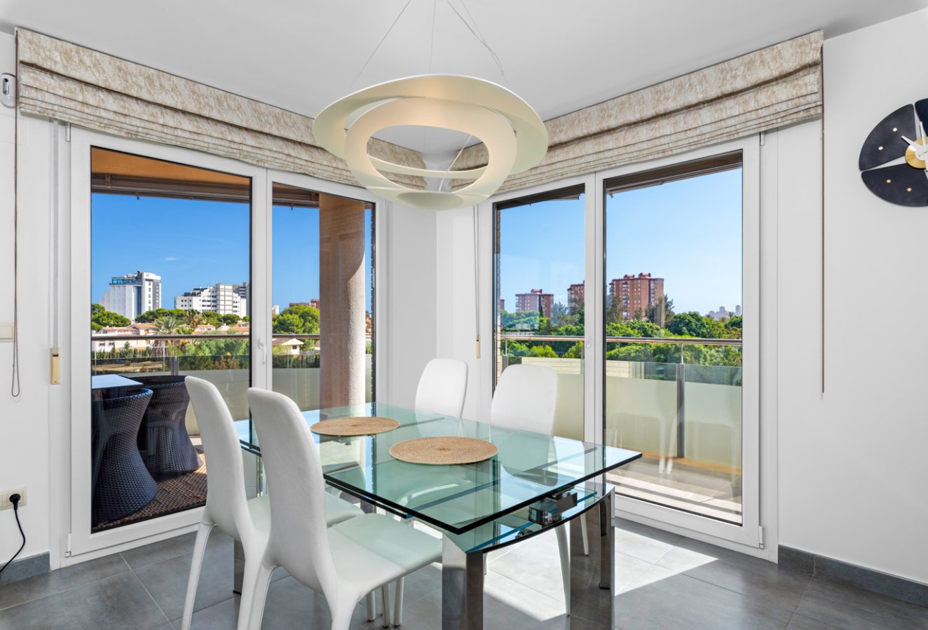 Resale - Apartment / flat - El Campello - El Amerador