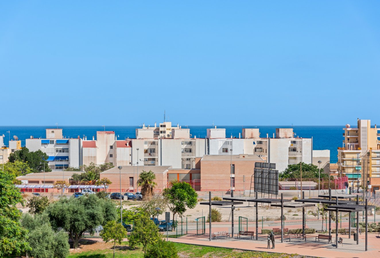 Resale - Apartment / flat - El Campello - El Amerador