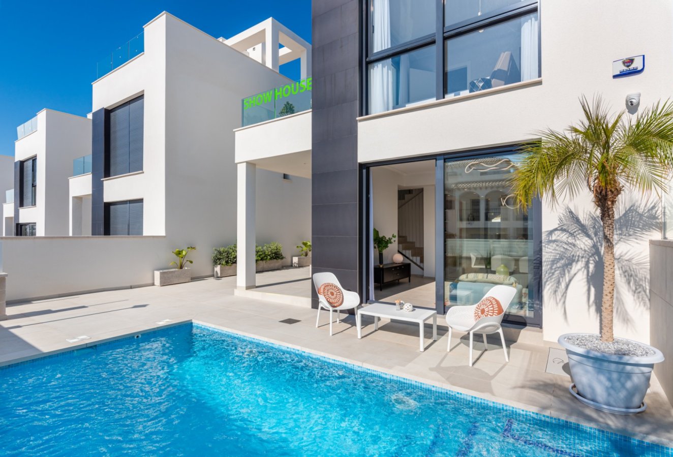 Resale - Villa - Orihuela Costa - Punta Prima