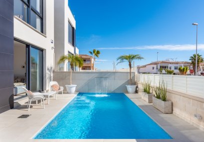 Resale - Villa - Orihuela Costa - Punta Prima