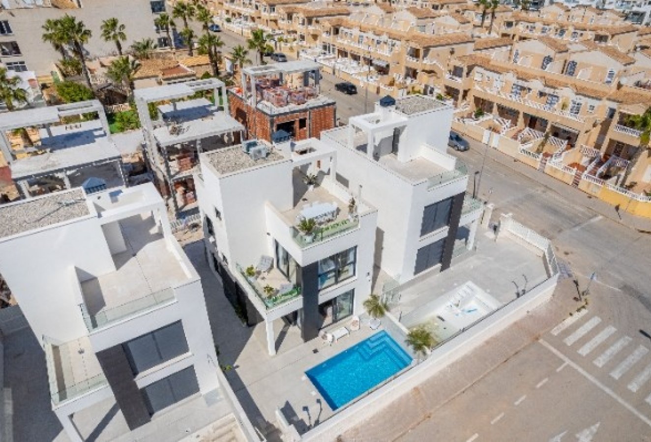 Resale - Villa - Orihuela Costa - Punta Prima