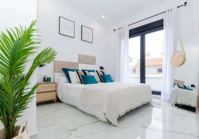 Resale - House - Torrevieja